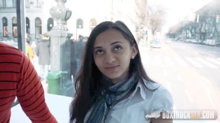 Молодые Русские Студентки Первый Раз Лесби Любовь