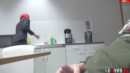 Нудизм На Сцене Видео Видео Бесплатно
